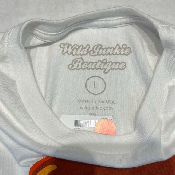 NEW Wild Junkie Colorful Buffalo Tshirt Sz Large Short Sleeve White Western Sout - Picture 4 of 6